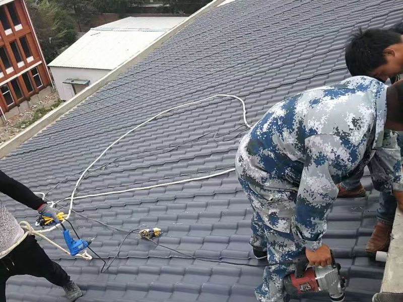 合成树脂瓦